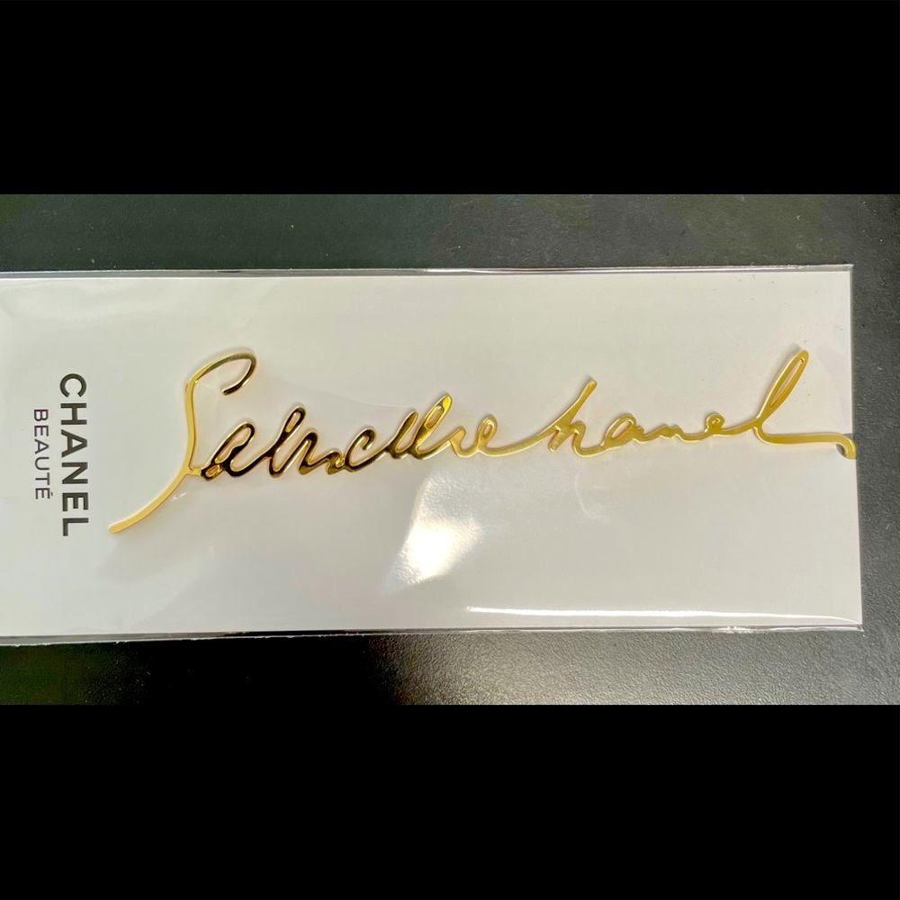 Channel bookmark Gabrielle Chanel Gold VIP Gift